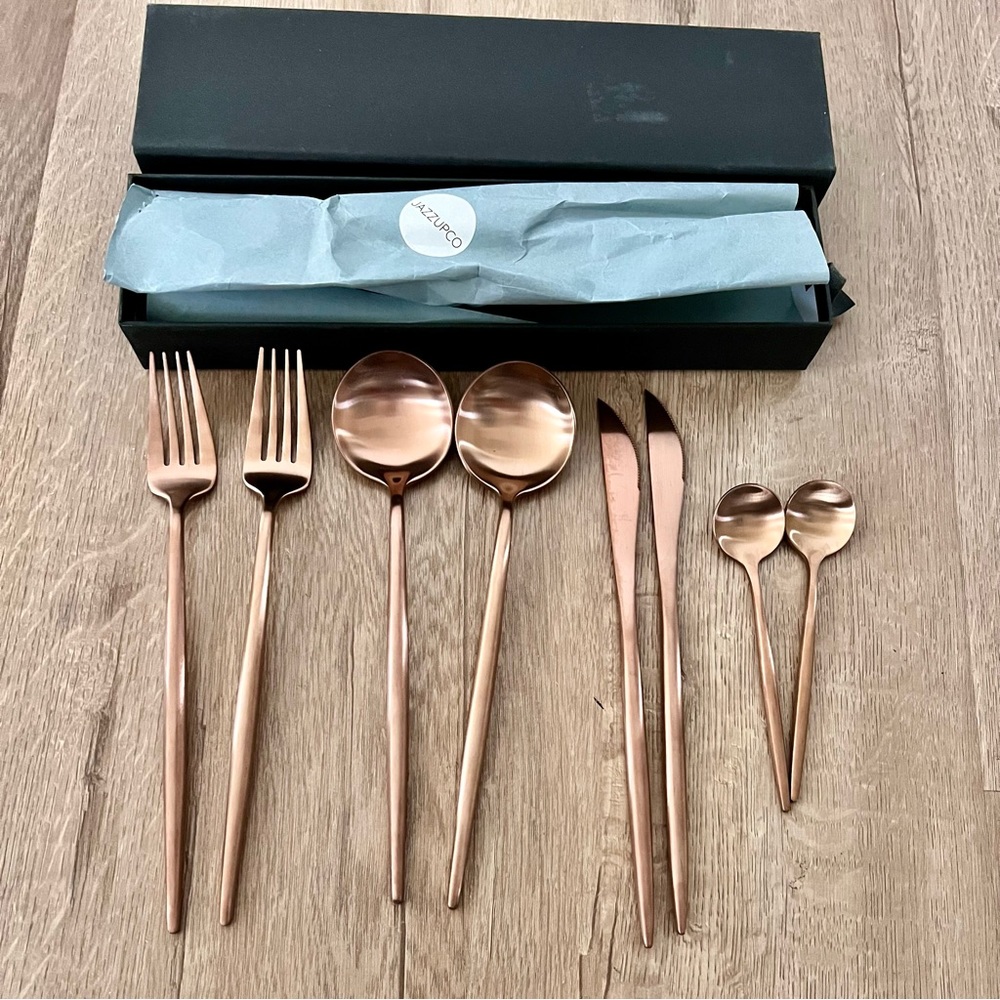 JazzUp JazzUpCo French Flatware 8 PCs Copper Color - Forks Knifes Spoons Retired